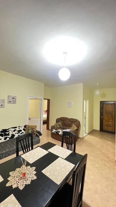 Apartament Budget 35% Discount Durrës