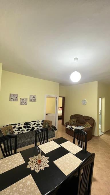 Apartament Budget 35% Discount Durrës